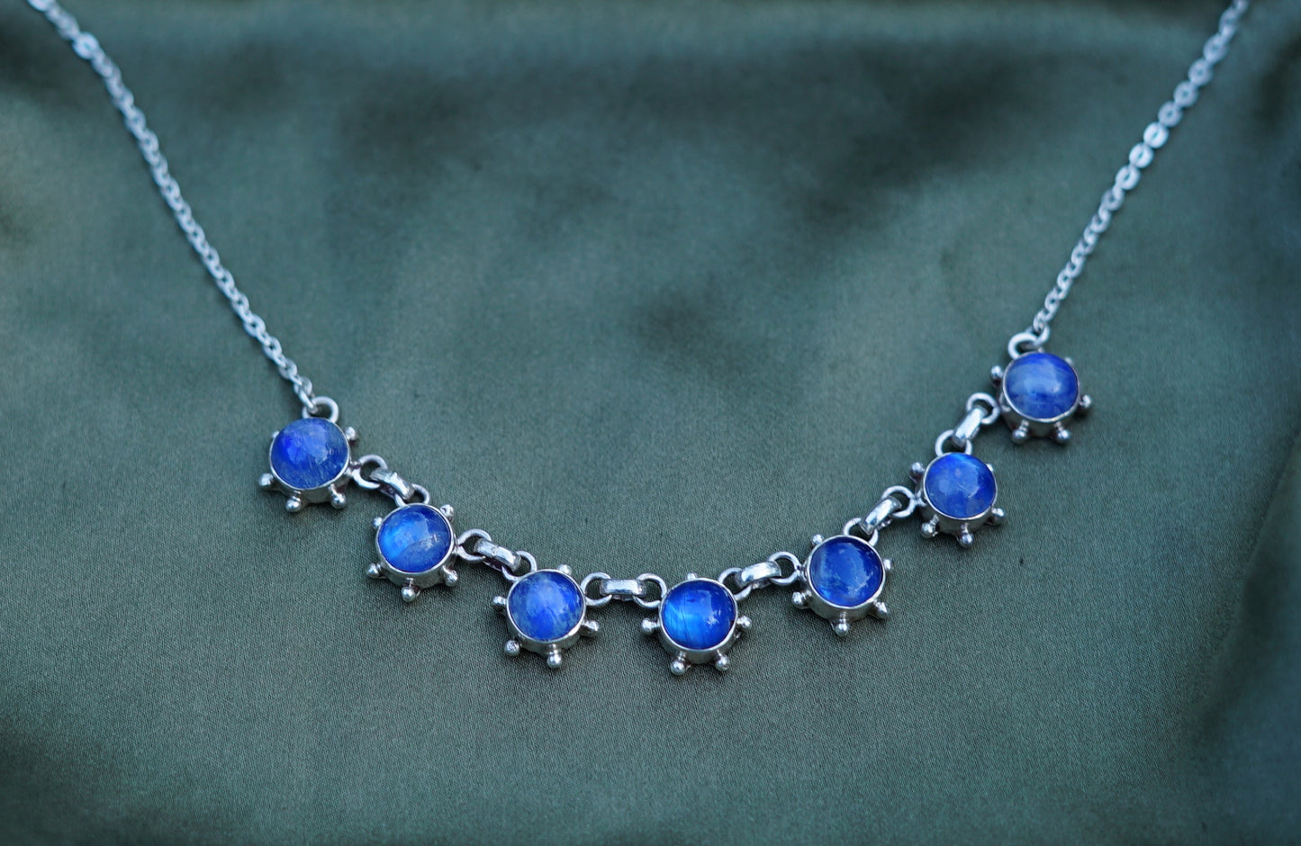 Arka Necklace